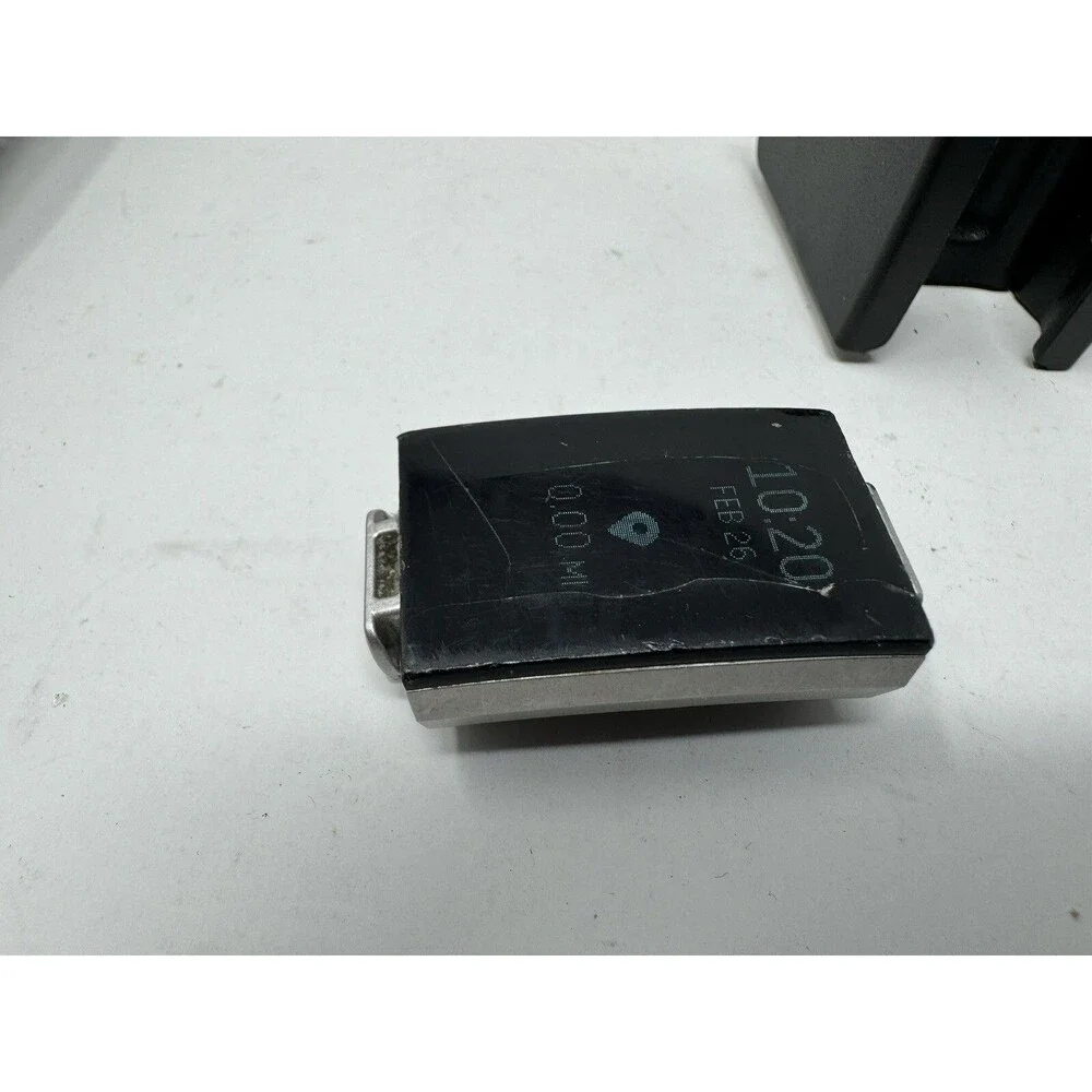 Fitbit Charge 2 Fitness with 2 wrist bands and charger (*Read*)